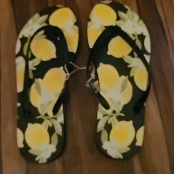 🍋 Lemon Flip-flops 💛 - Picture 1 of 3